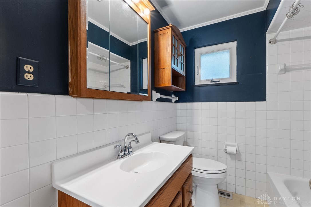 3872 Maryknoll Drive