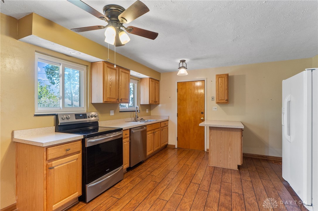 3872 Maryknoll Drive