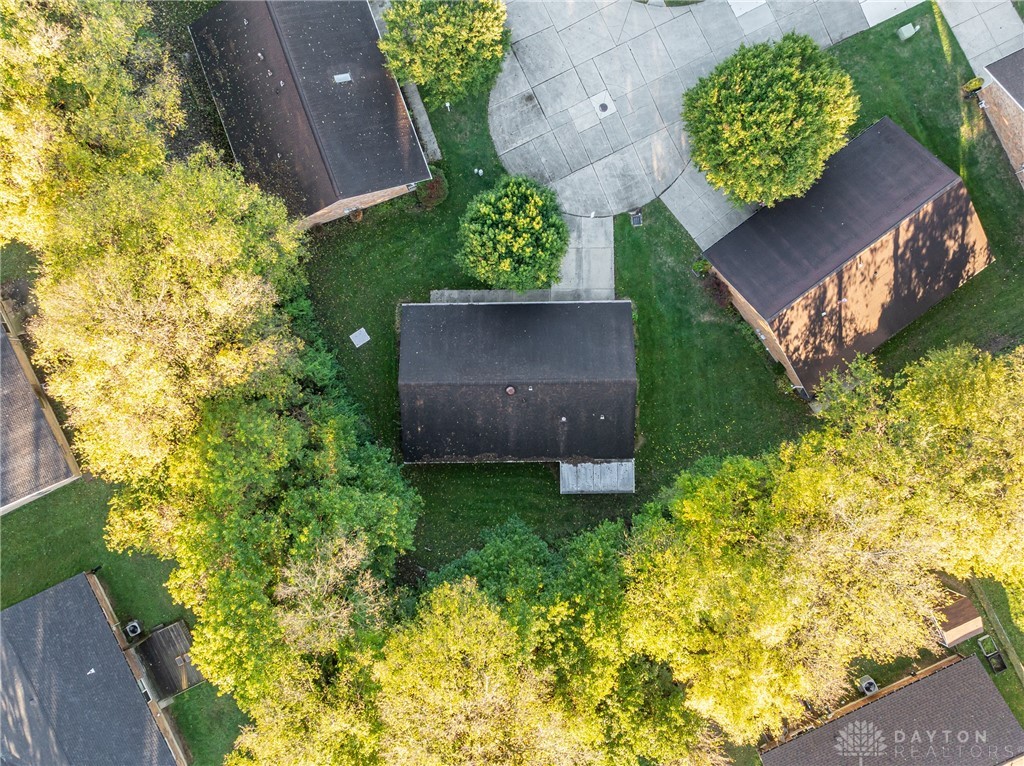 6686 Oakwood Lane