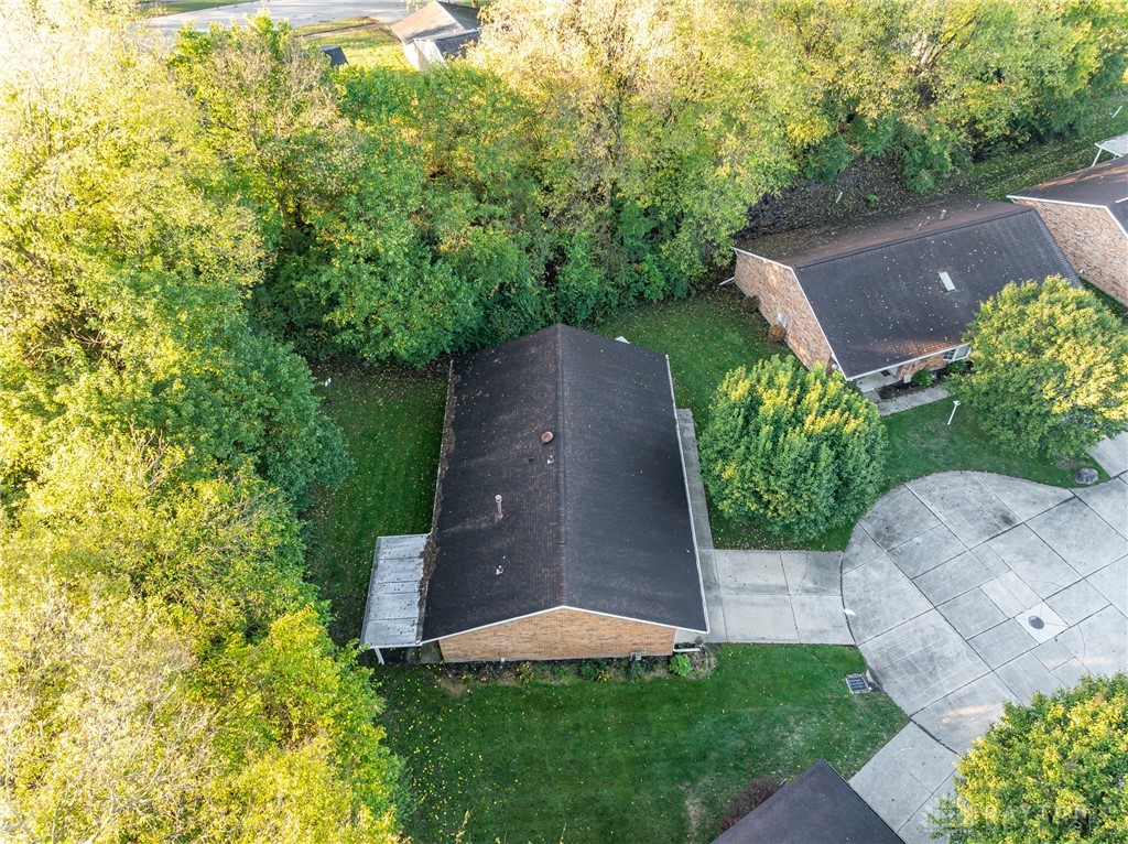 6686 Oakwood Lane