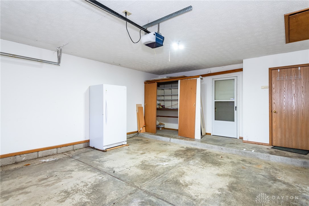 6686 Oakwood Lane