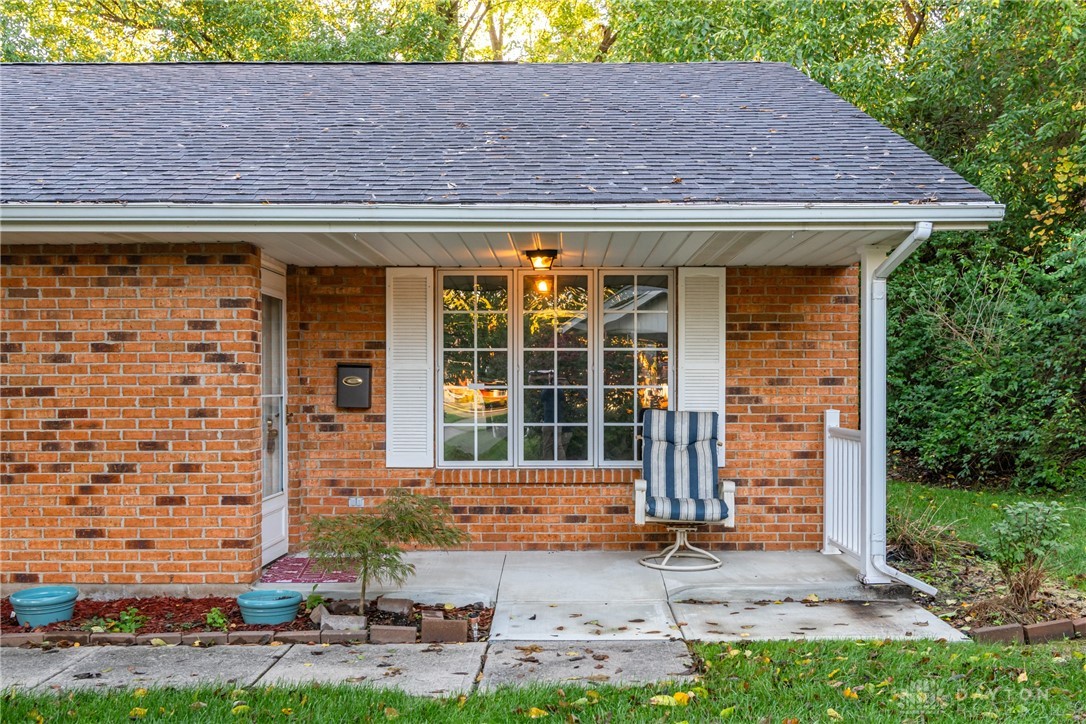 6686 Oakwood Lane