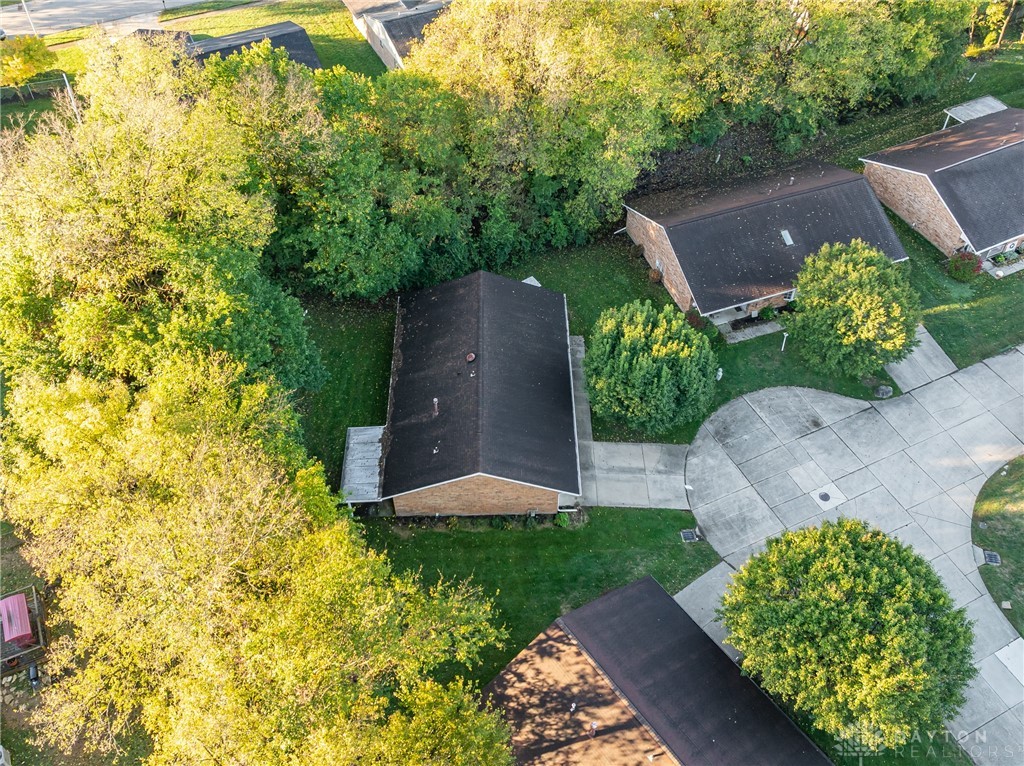 6686 Oakwood Lane
