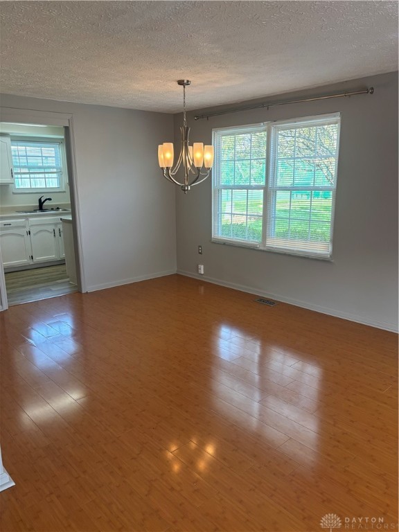 2616 S Kings Arms Circle