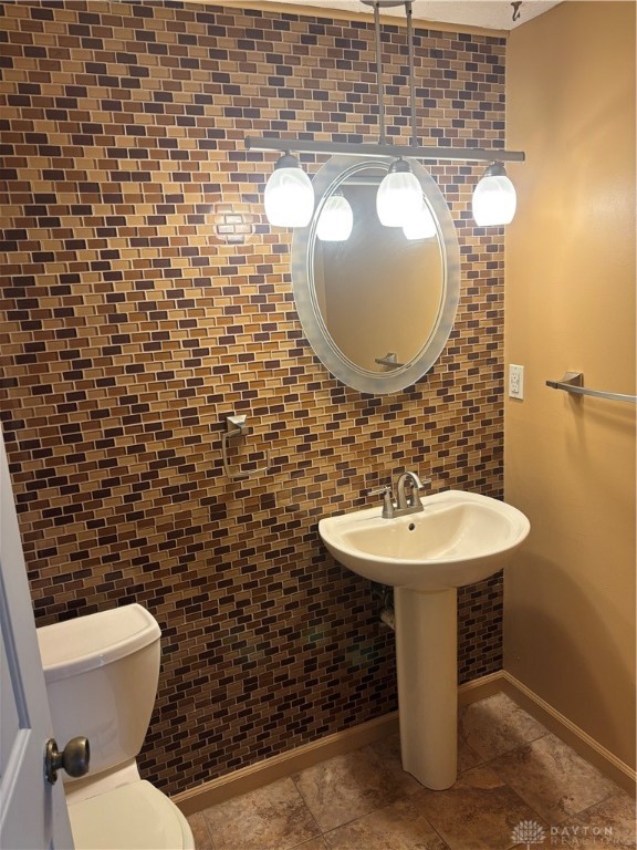 2616 S Kings Arms Circle