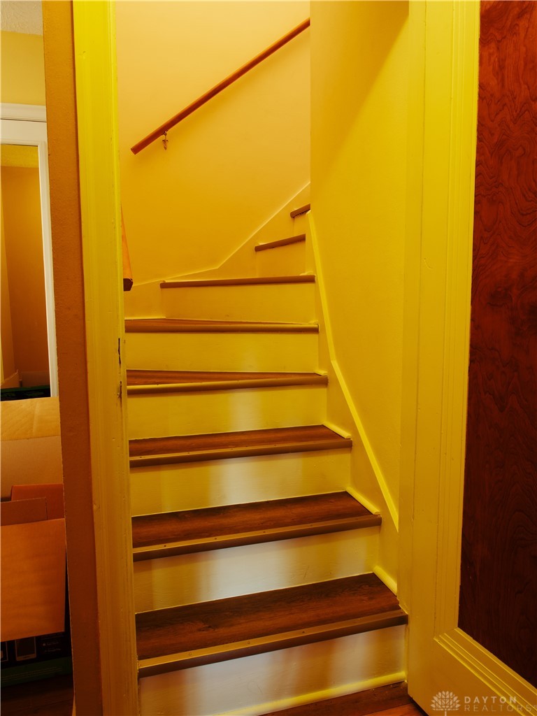 1554 Crescent Boulevard