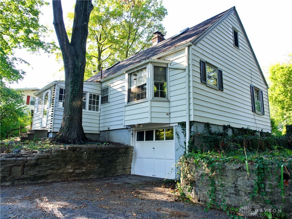 1554 Crescent Boulevard