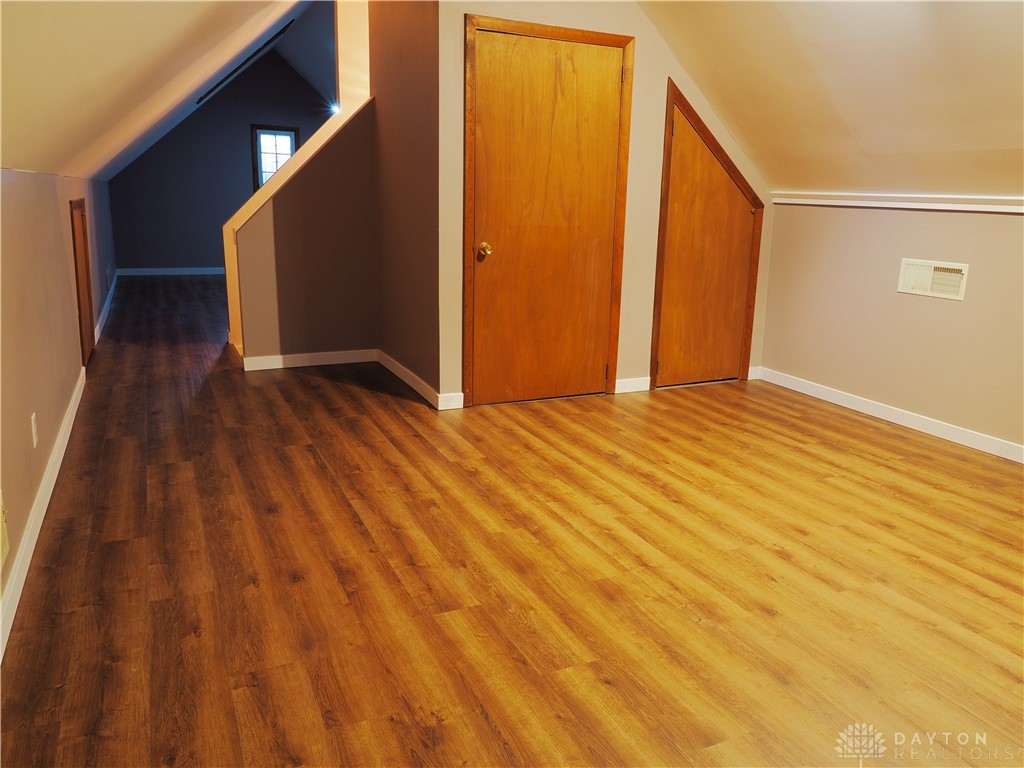 1554 Crescent Boulevard