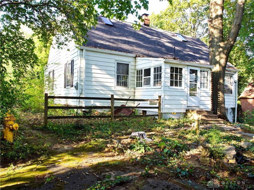 1554 Crescent Boulevard