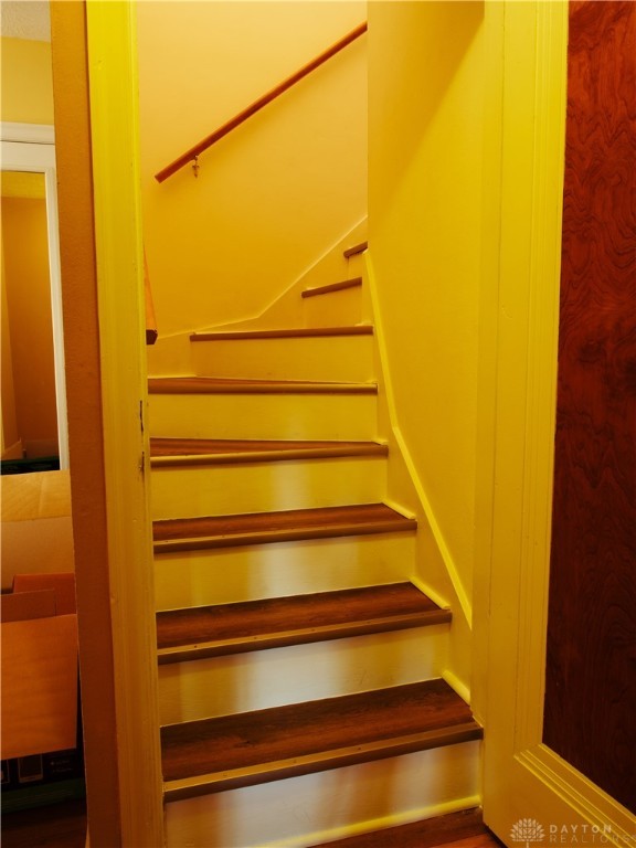 1554 Crescent Boulevard