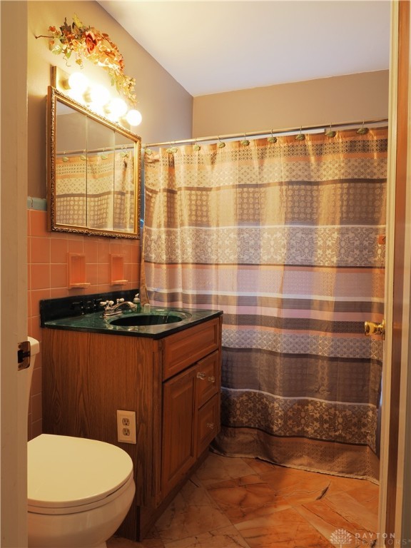 1554 Crescent Boulevard