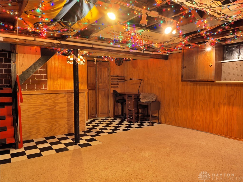 1554 Crescent Boulevard