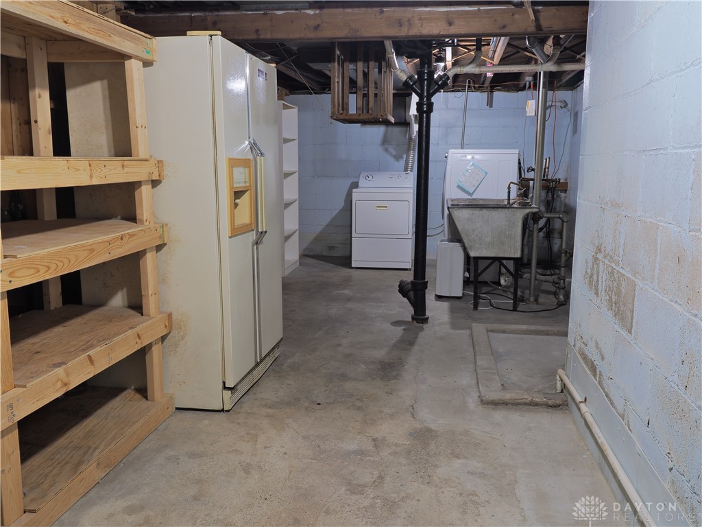 1554 Crescent Boulevard