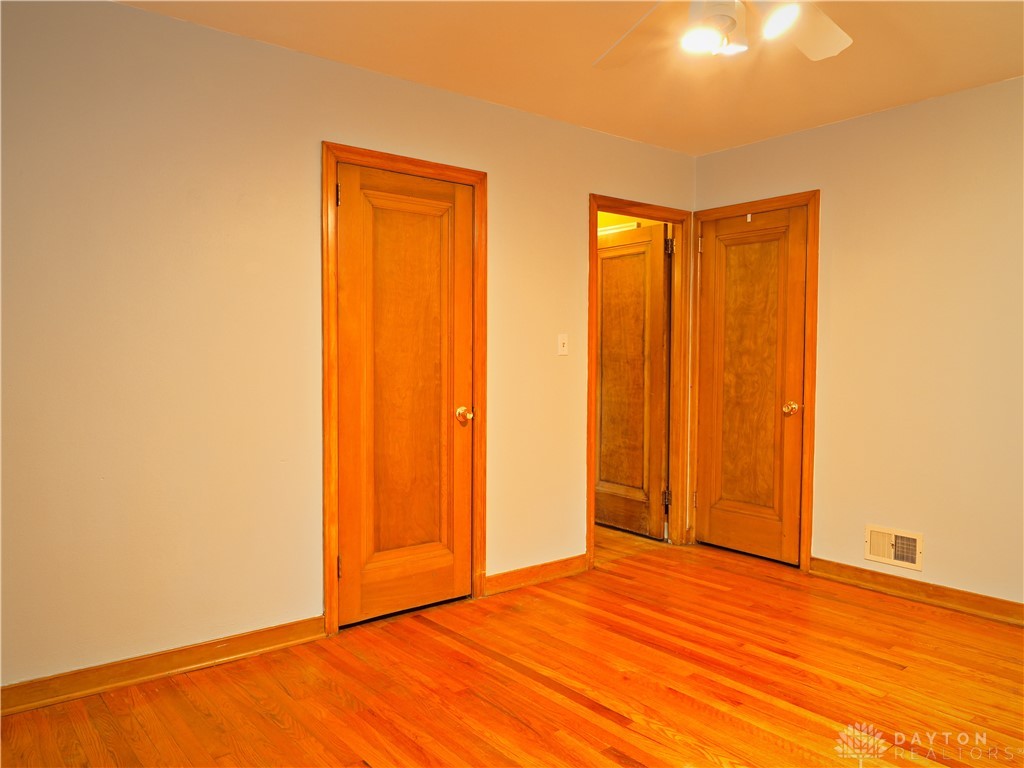 1554 Crescent Boulevard