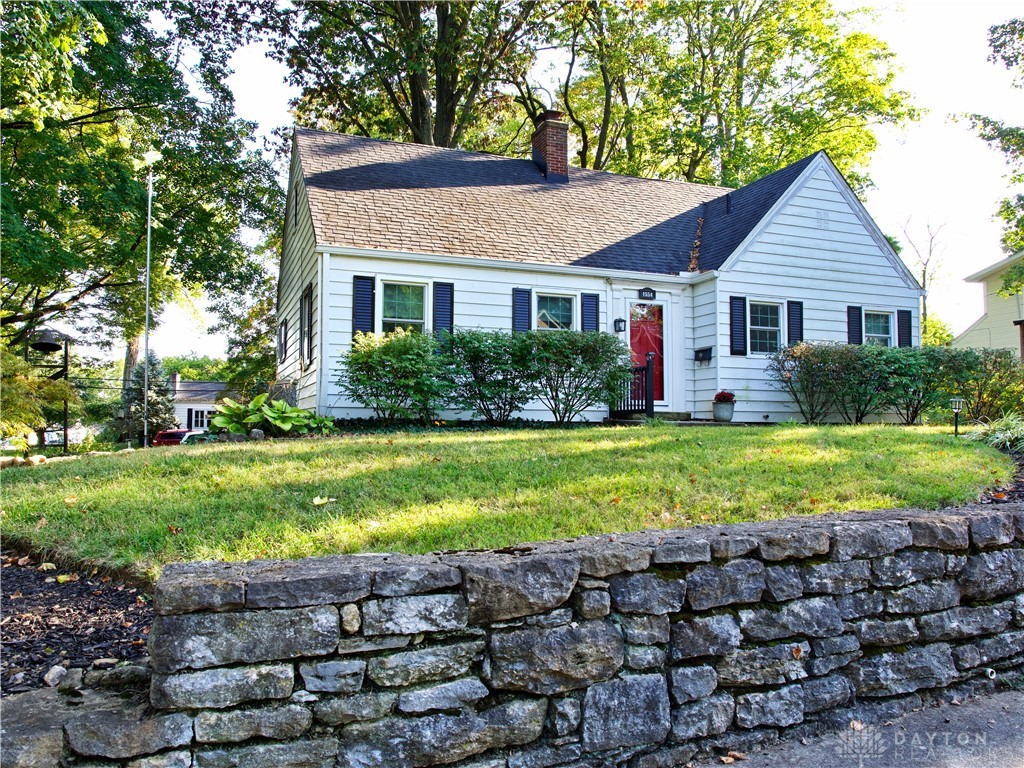 1554 Crescent Boulevard