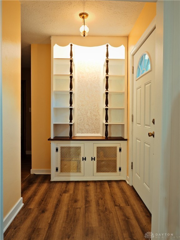 1554 Crescent Boulevard