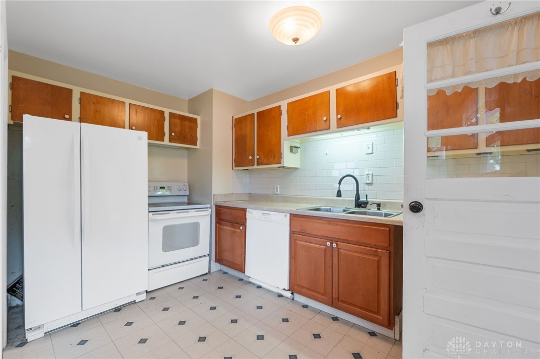 5508 Ferngrove Drive