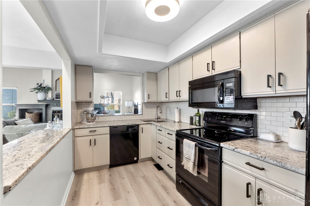 3862 S Chalet Circle