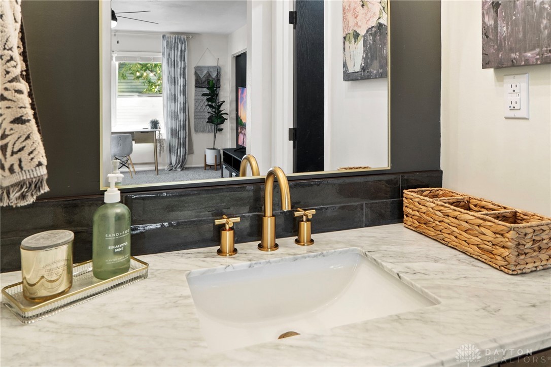 3862 S Chalet Circle