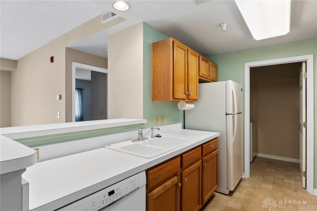 3170 E Stroop Road 206