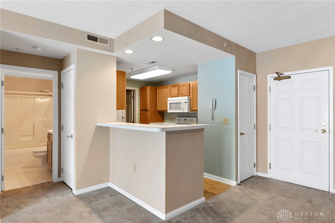 3170 E Stroop Road 206