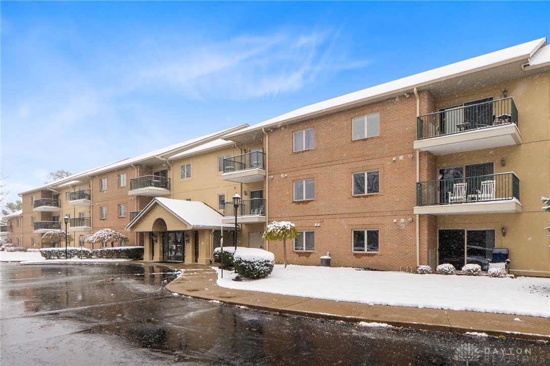 3170 E Stroop Road 206