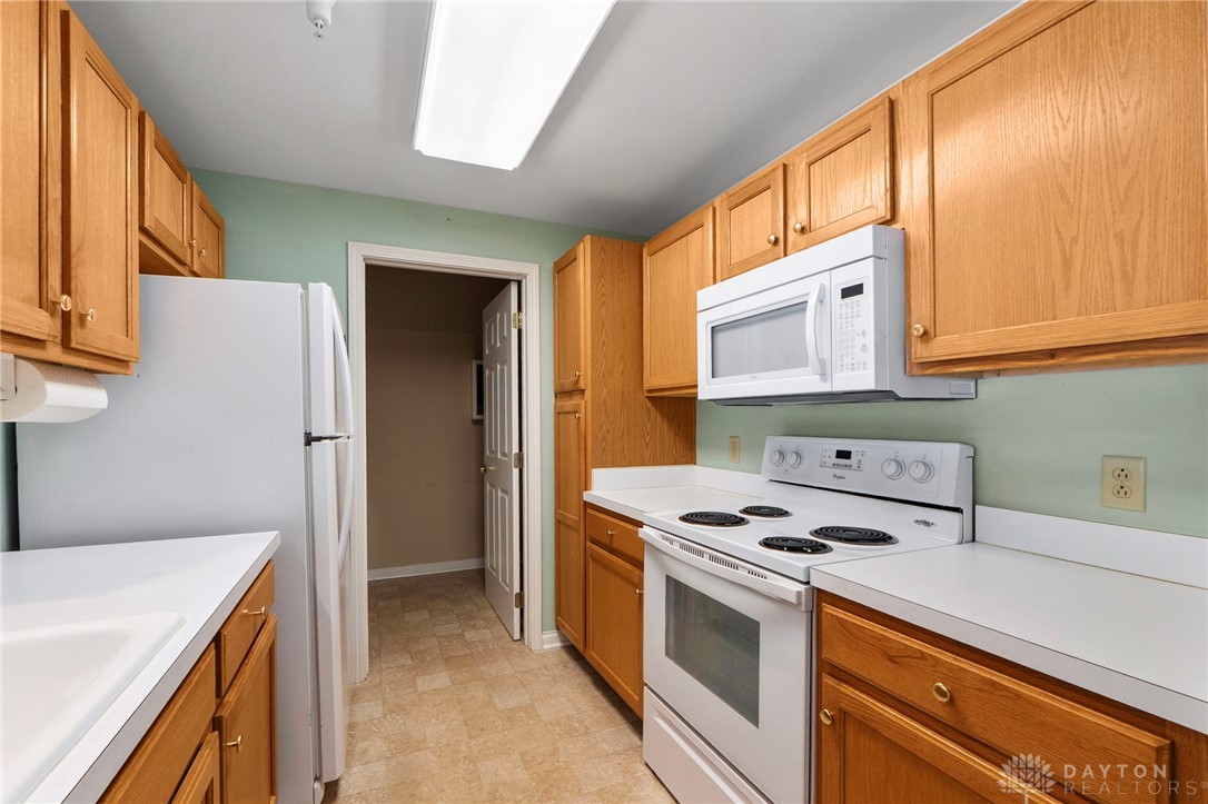 3170 E Stroop Road 206