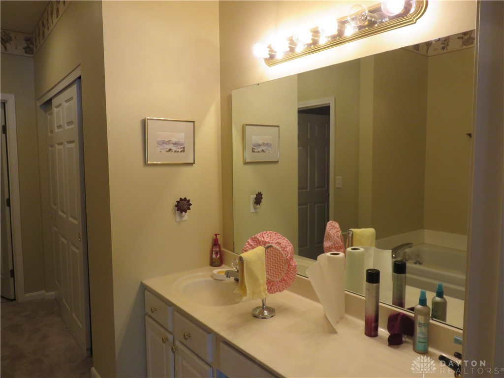 9036 Waterway Court