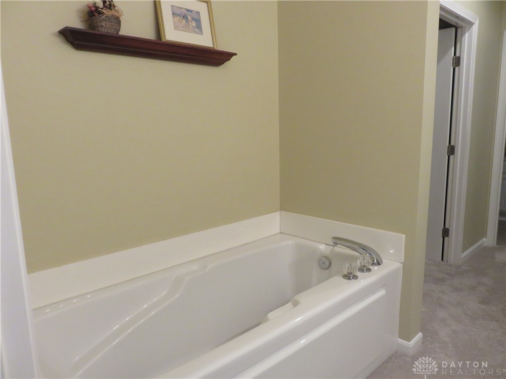 9036 Waterway Court