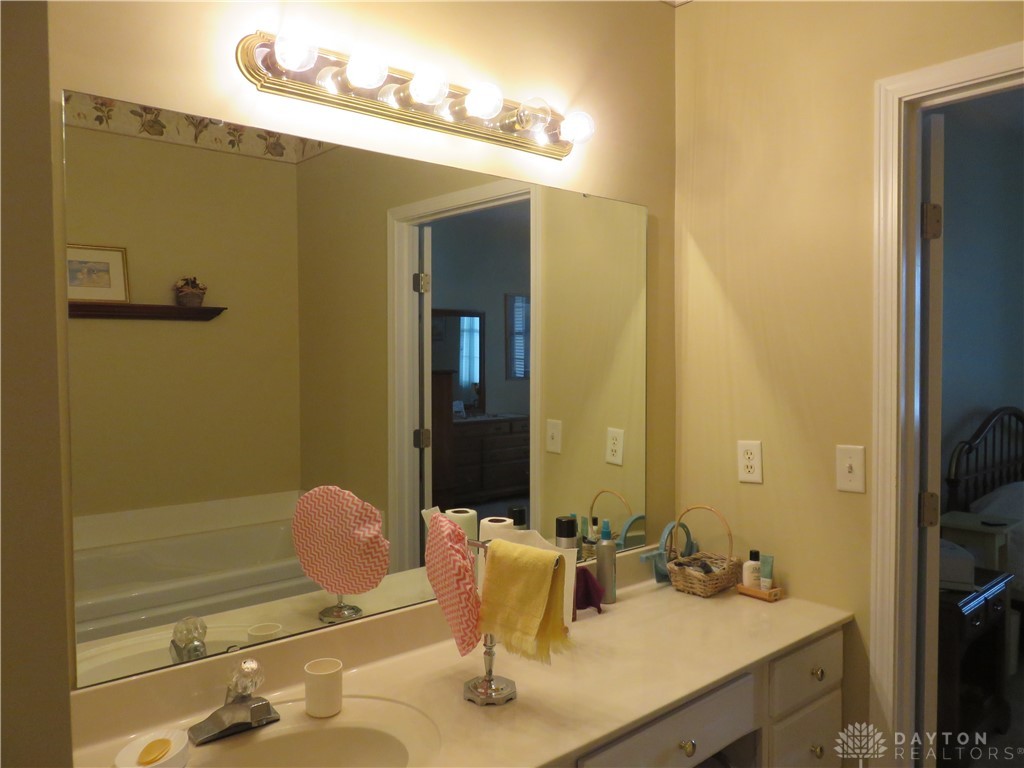 9036 Waterway Court