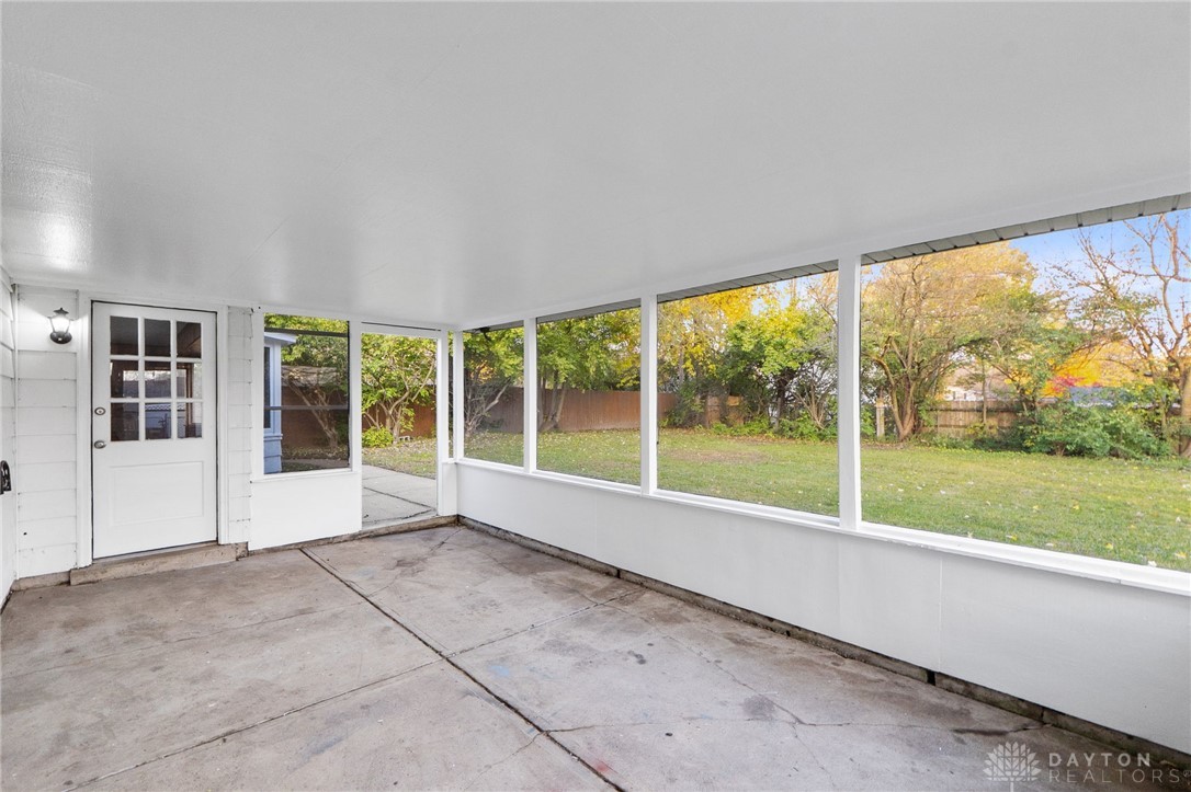 640 Hillcrest Drive