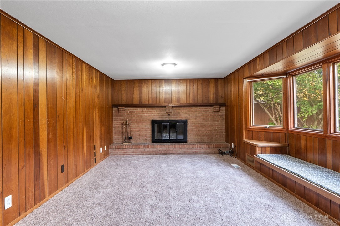 640 Hillcrest Drive