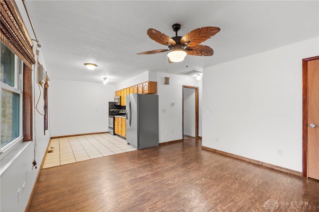 1823 Wilbur Avenue 1825