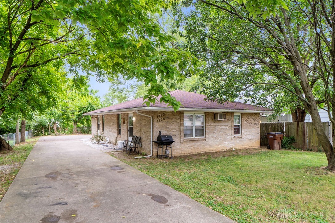 1823 Wilbur Avenue 1825