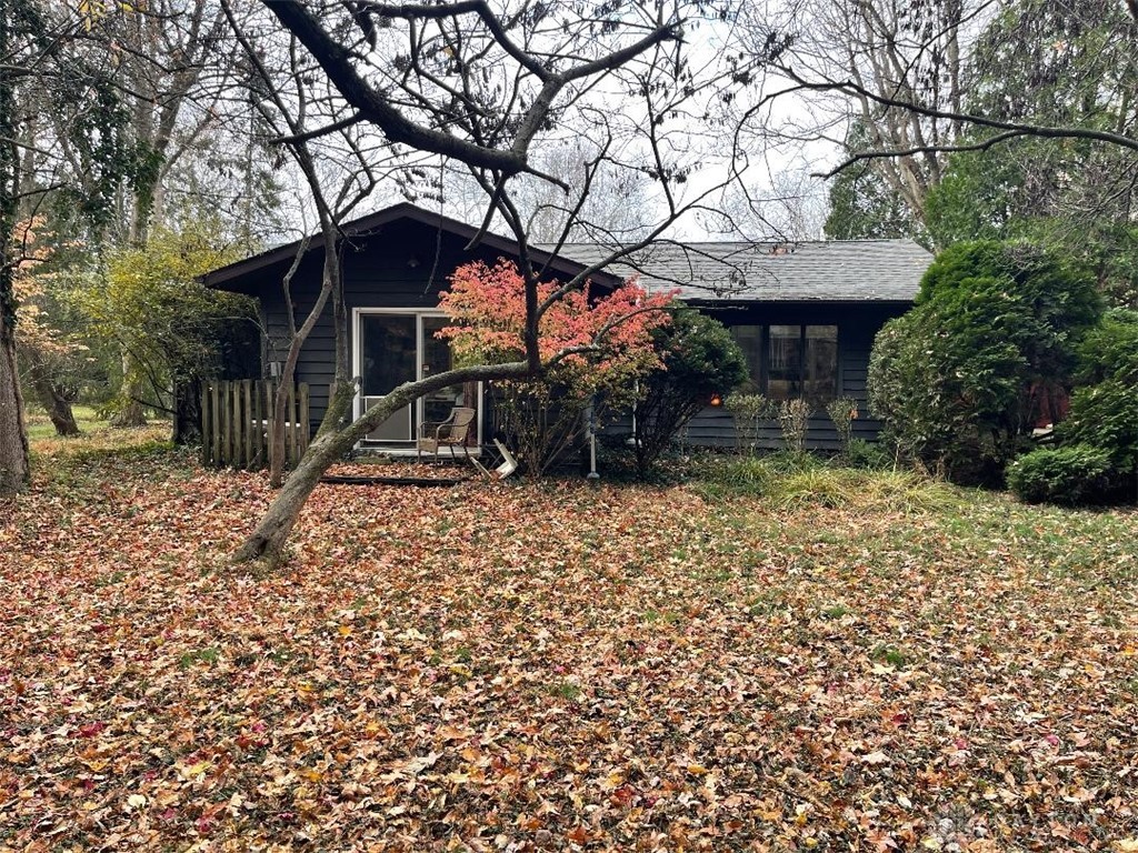 420 W Whiteman Street