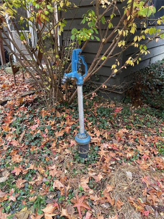 420 W Whiteman Street