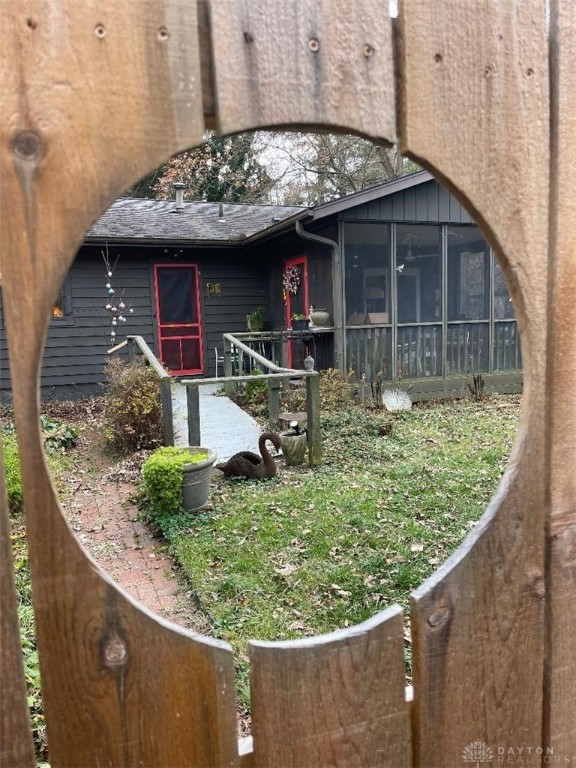 420 W Whiteman Street