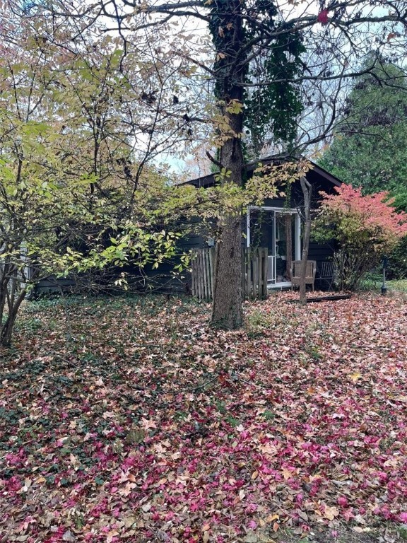 420 W Whiteman Street