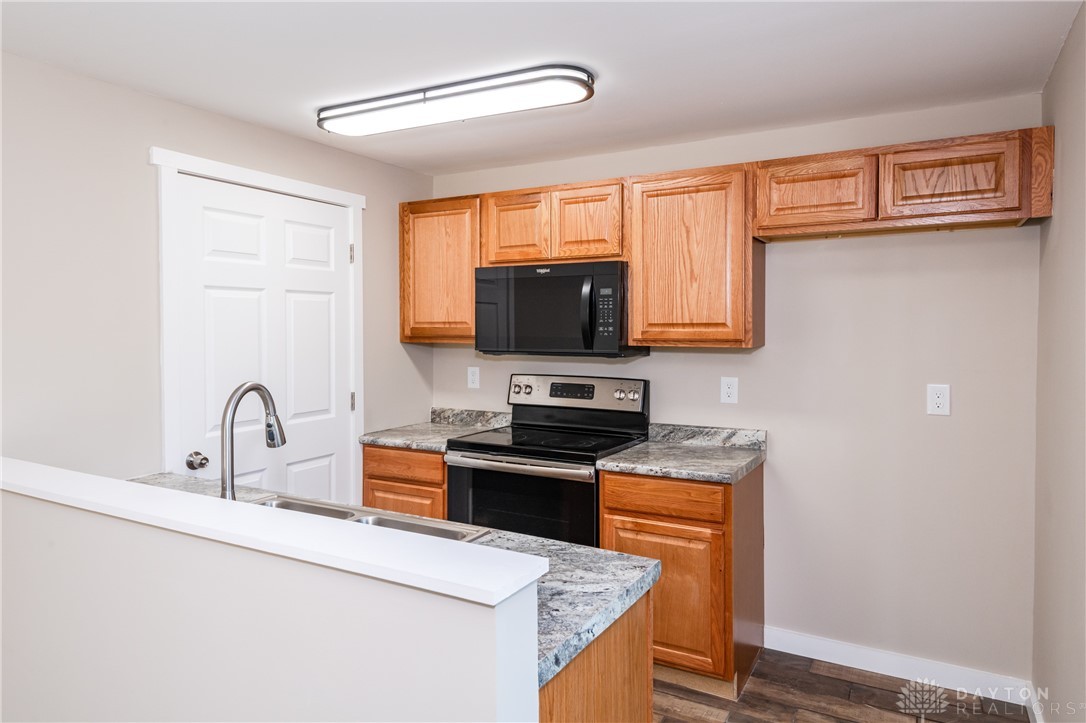 4817 Lodgeview Drive