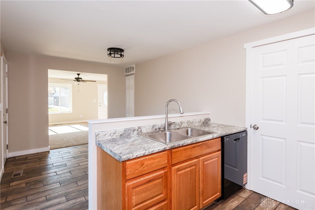 4817 Lodgeview Drive