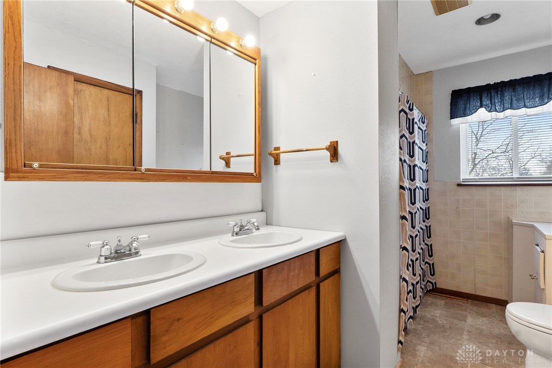 2908 Valleyview Drive