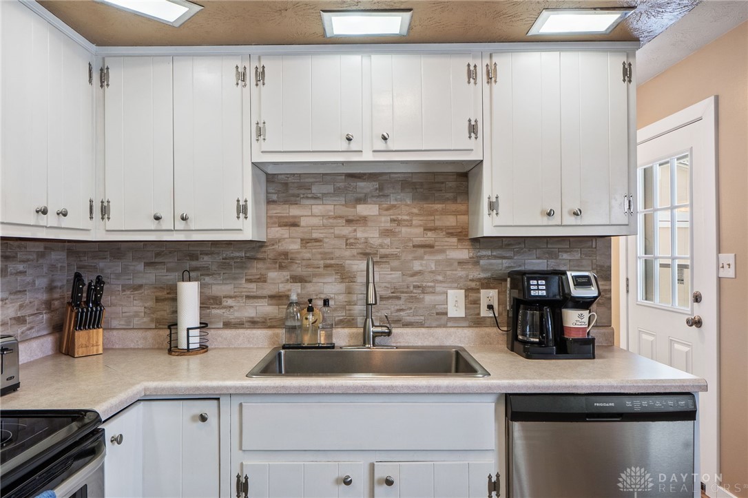 6055 Layne Hills Court