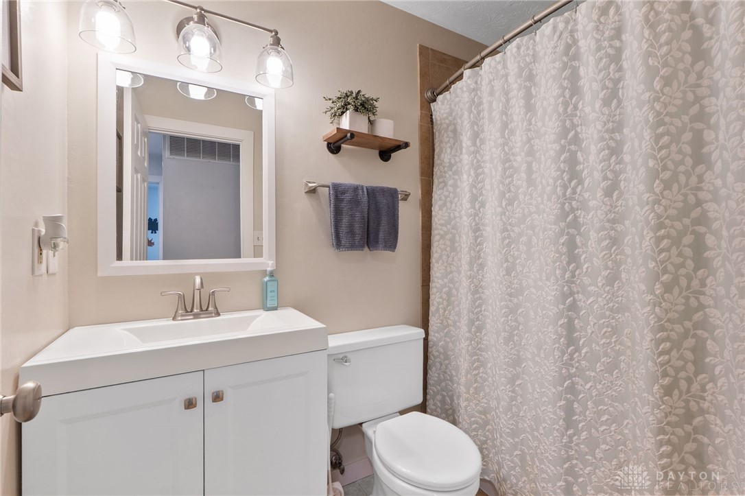 6055 Layne Hills Court