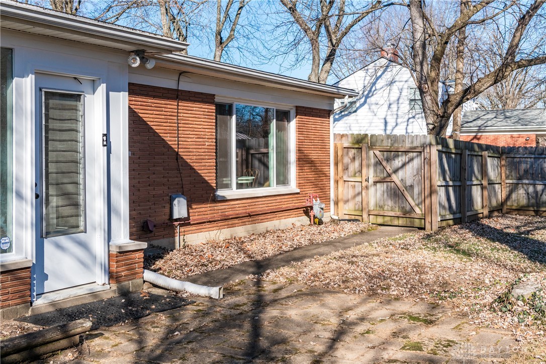 5806 Folkestone Drive