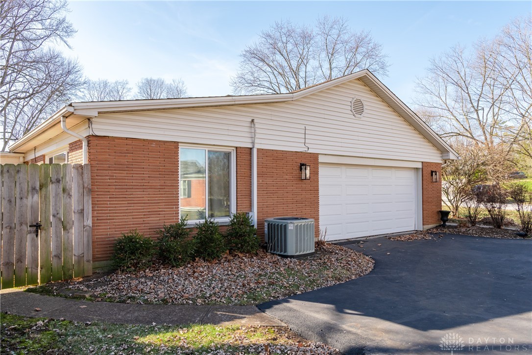 5806 Folkestone Drive