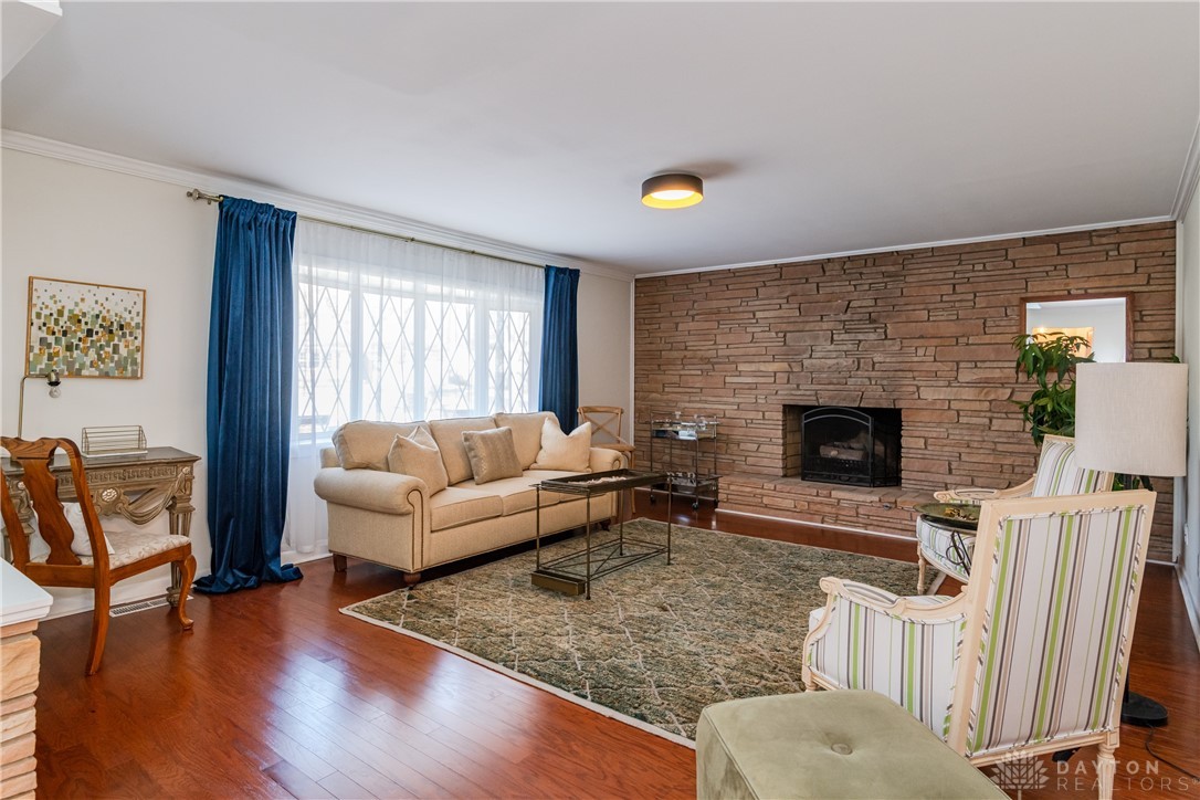5806 Folkestone Drive