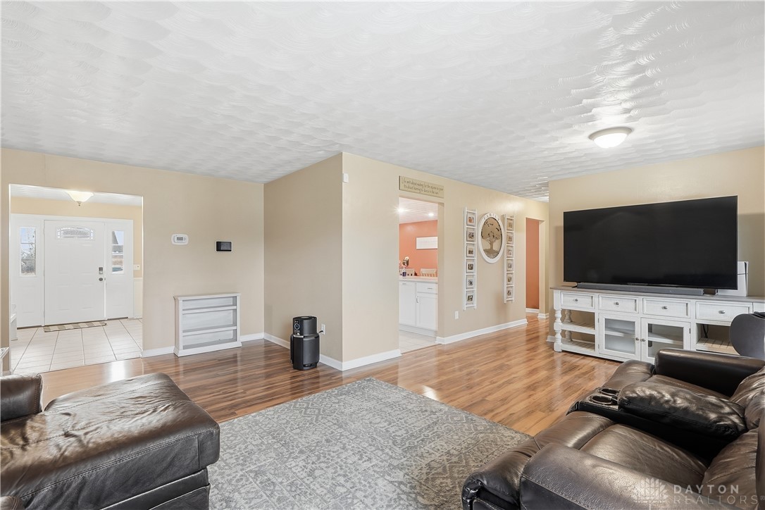 7221 Brandtvista Avenue