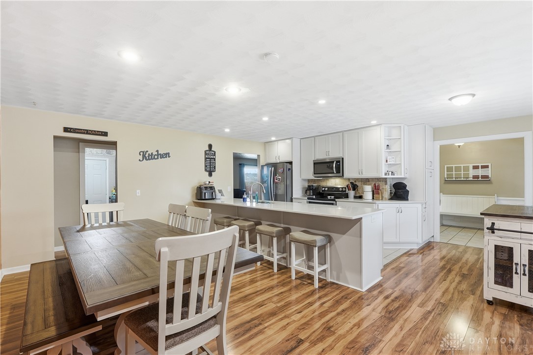 7221 Brandtvista Avenue