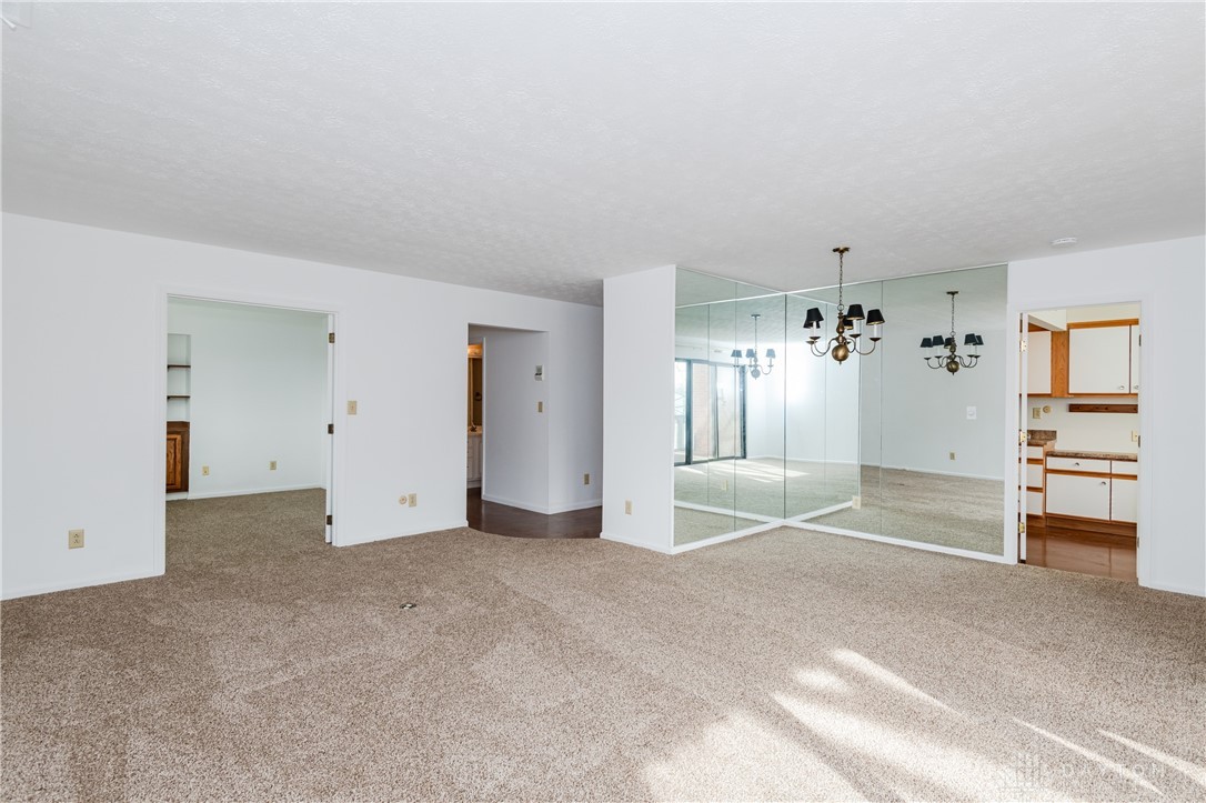 3285 Southdale Drive 4