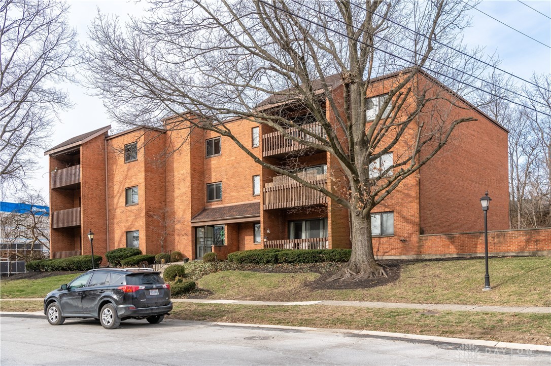 3285 Southdale Drive 4